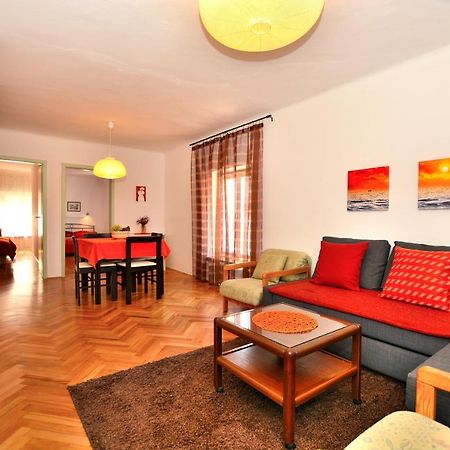 Spacious Piran Central Apartment For 5 Pax Bg Buitenkant foto