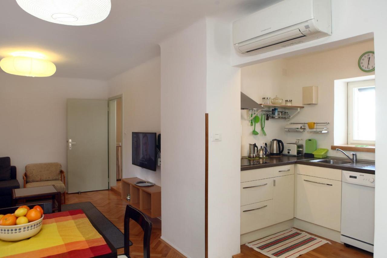 Spacious Piran Central Apartment For 5 Pax Bg Buitenkant foto